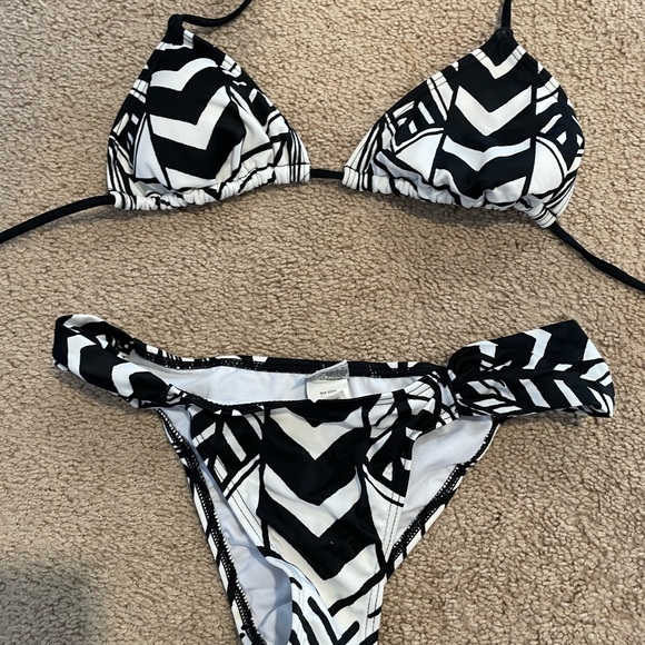 Billabong Other - Billabong bikini set